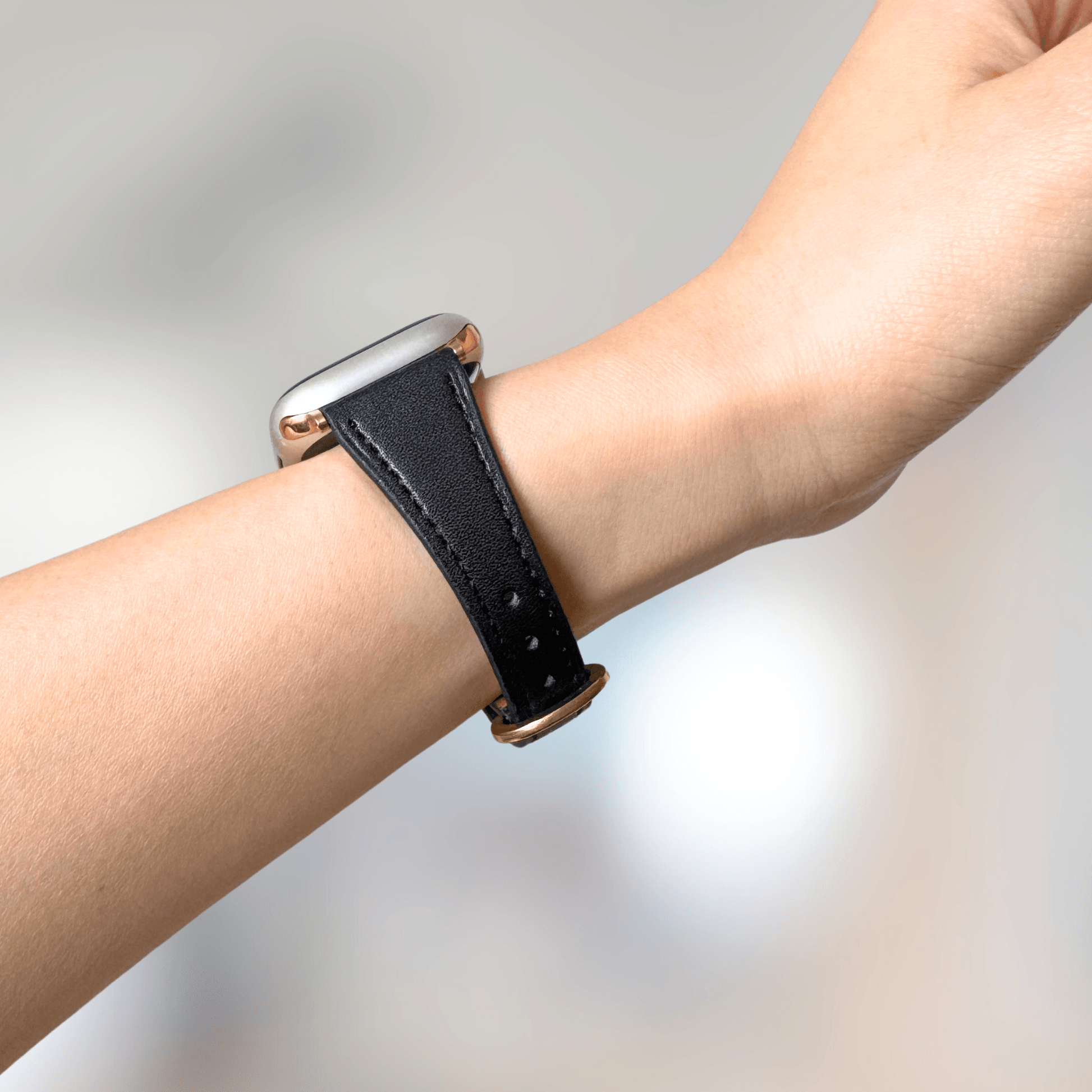 Slim Horseshoe Leather Apple Watch Strap - Black