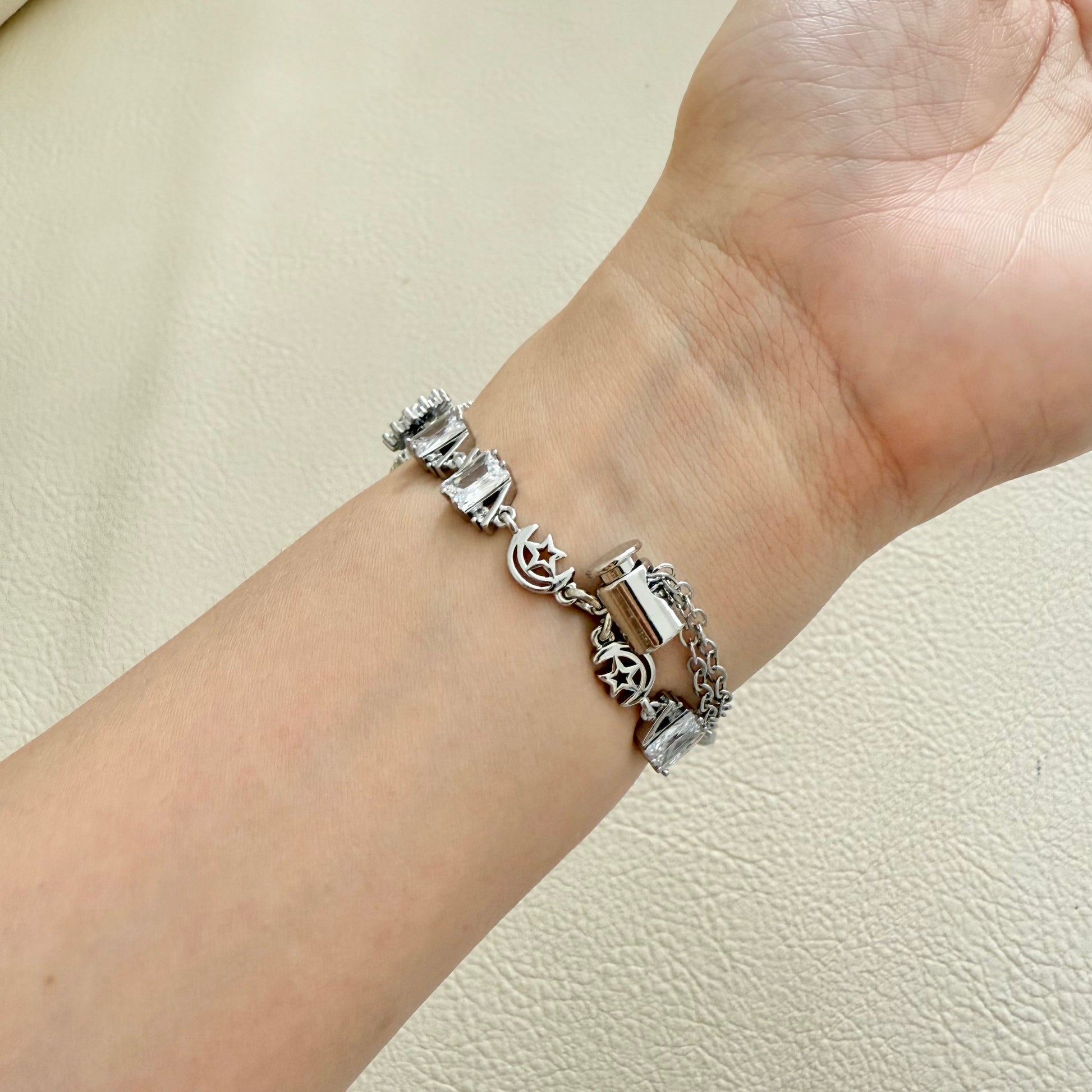 Frostwhirl Apple Watch Bracelet - Silver
