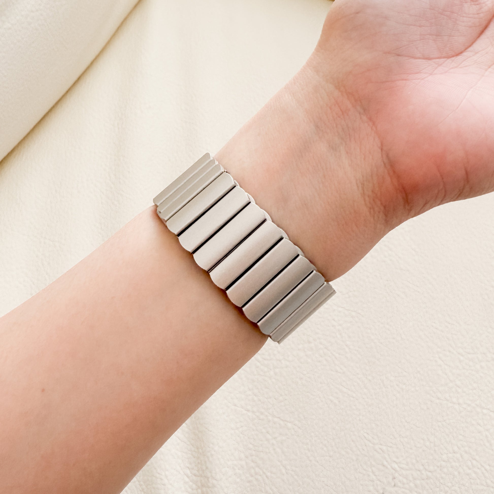(St-Steel) Magnetic Apple Watch Strap - Starlight