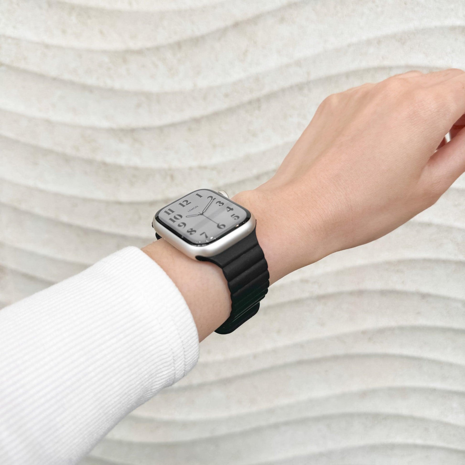 Magnetic Snap Silicone Apple Watch Band - Black