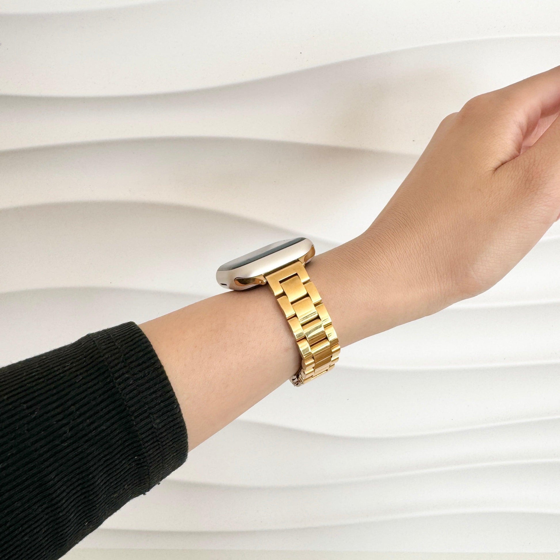 (St-Steel) Mirror Slim Oyster Apple Watch Strap - Gold
