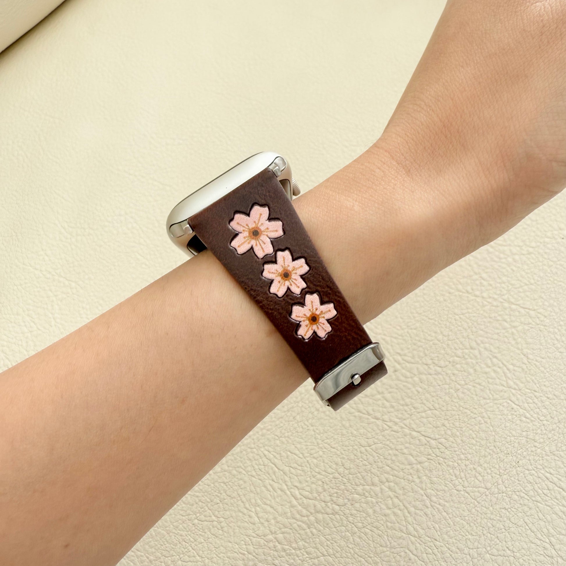 Sakura Leather Apple Watch Strap - Brown