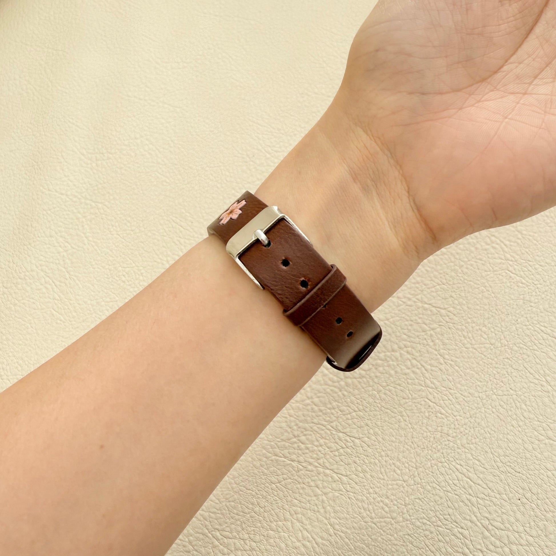 Sakura Leather Apple Watch Strap - Brown