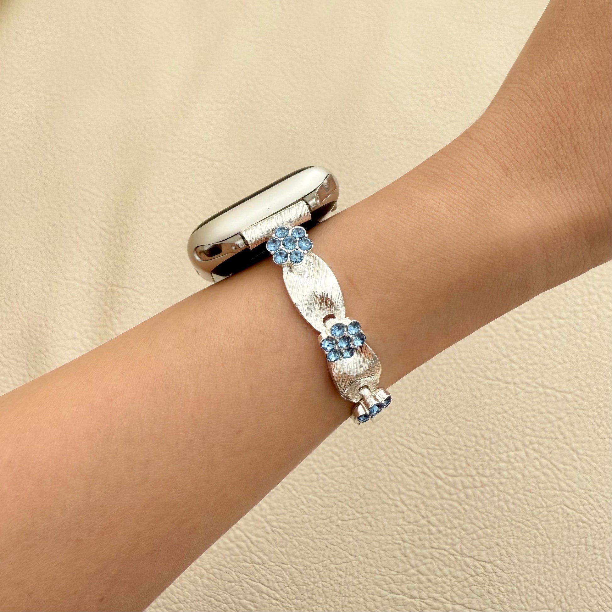 Azure Snowflake Apple Watch Bracelet - Blue