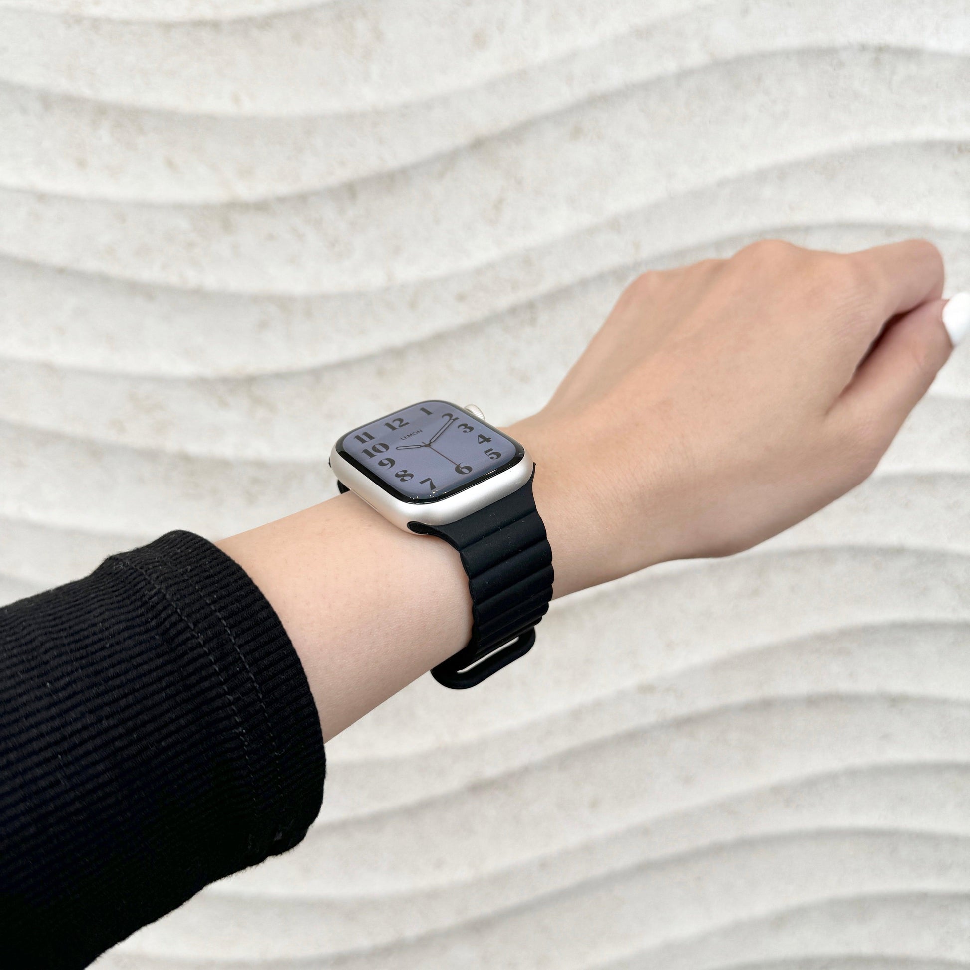 Magnetic Snap Silicone Apple Watch Band - Black