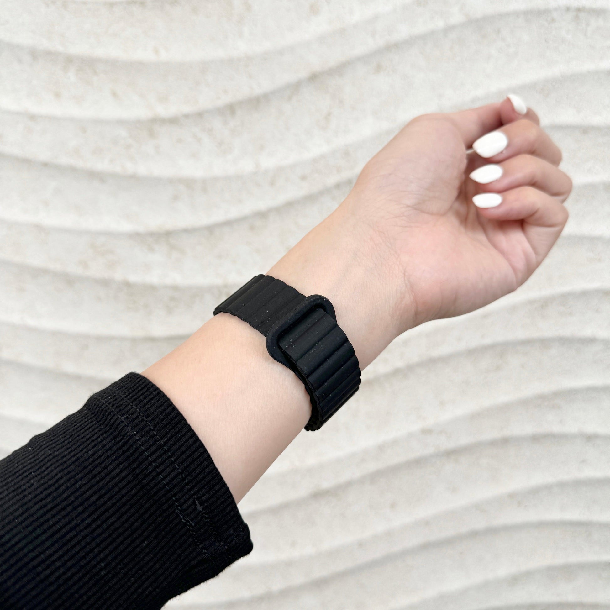 Magnetic Snap Silicone Apple Watch Band - Black