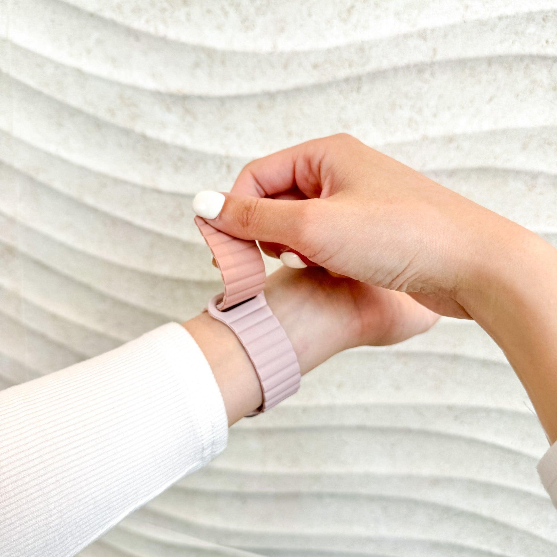 Magnetic Snap Silicone Apple Watch Band - Pink & Rose