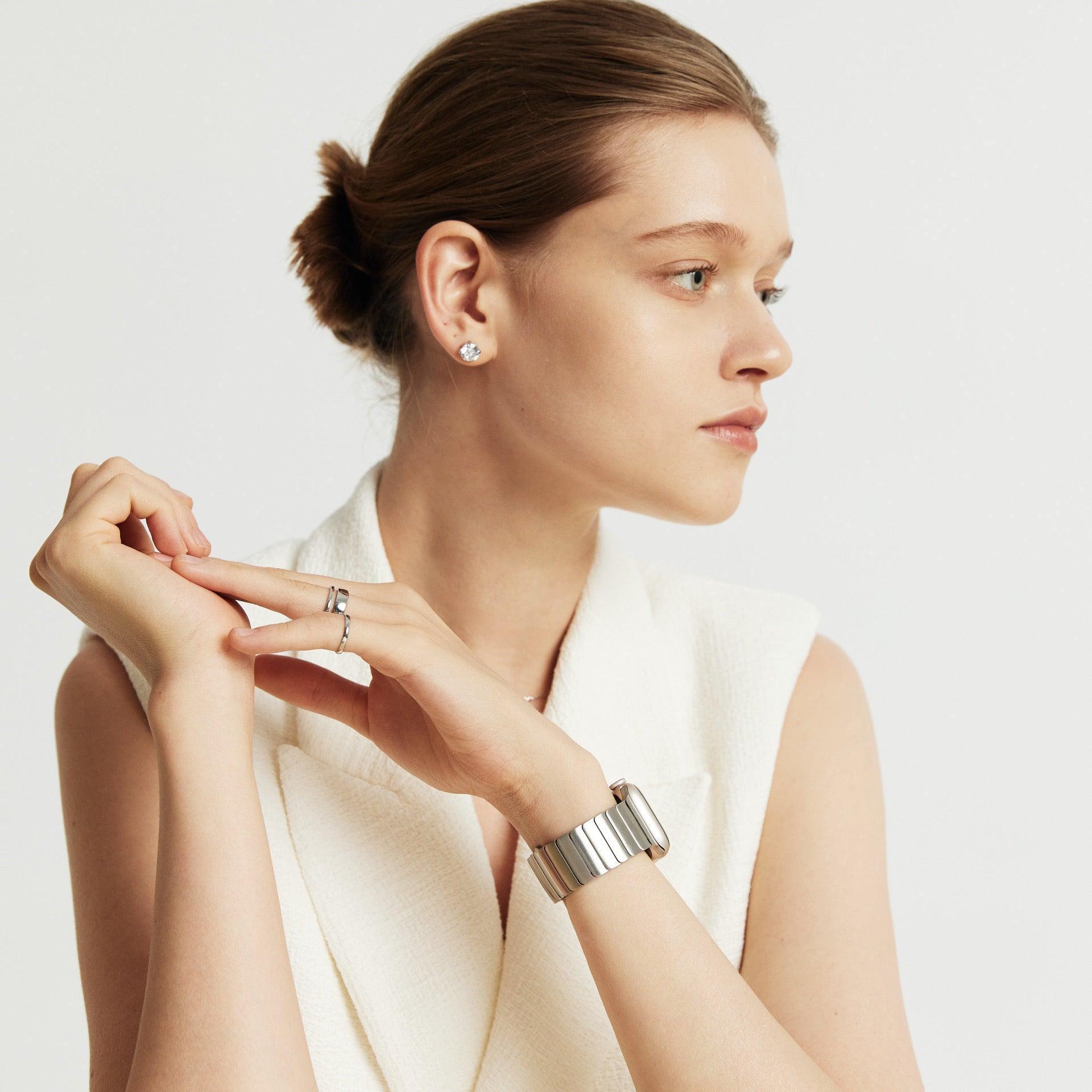 (St-Steel) Butterfly Link Apple Watch Strap - Silver