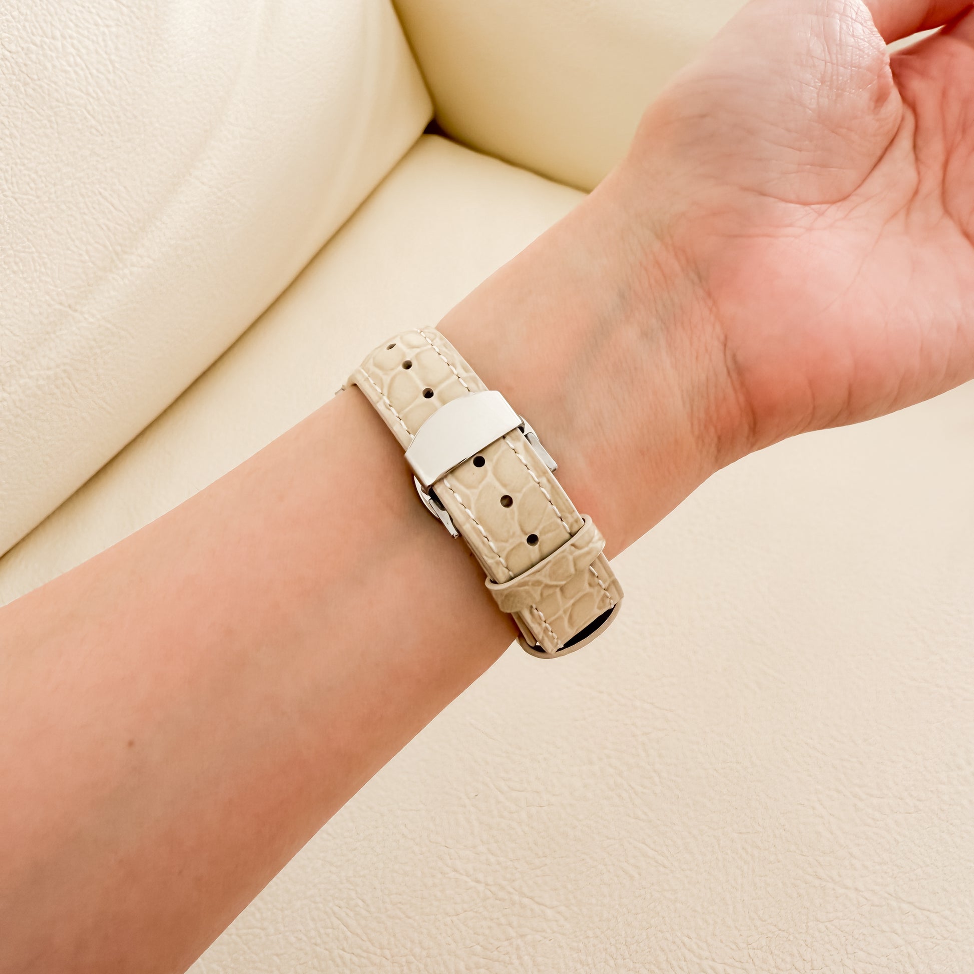 Alligator Leather Apple Watch Strap - Starlight